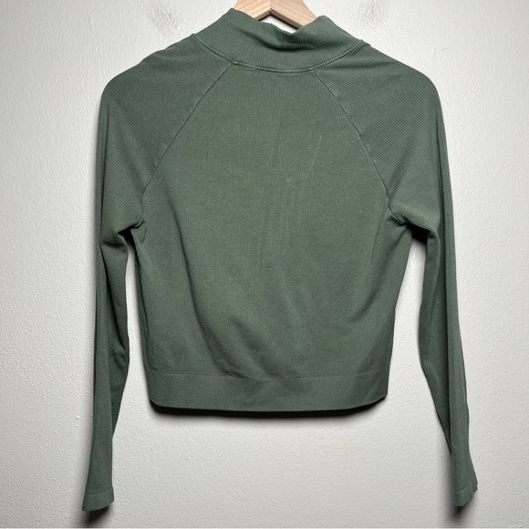 Fabletics Women Crop Jacket Large Green Rib Kinsley Seamless Gym Workout - Picture 6 of 7